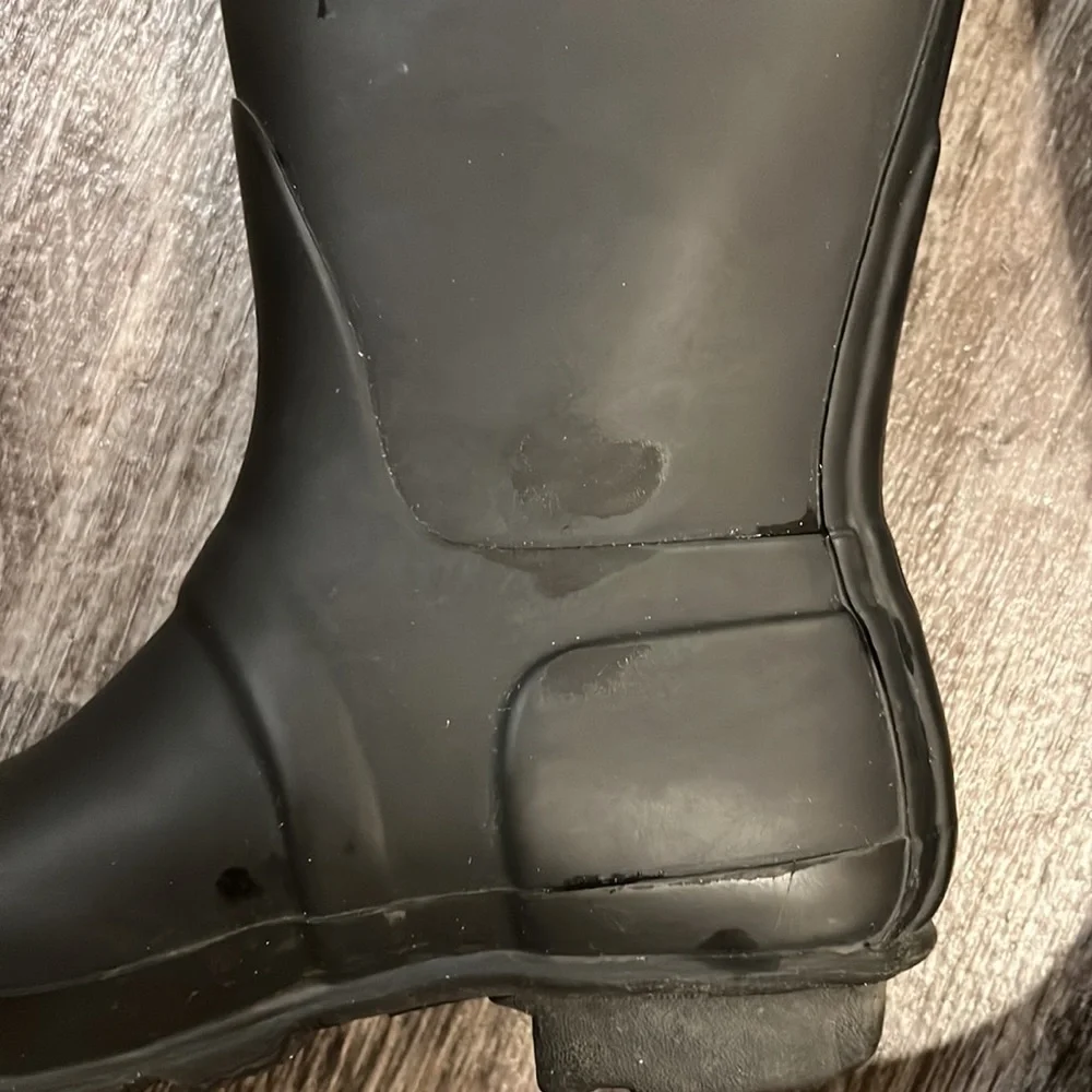 Hunter boot. - Picture 2 of 6